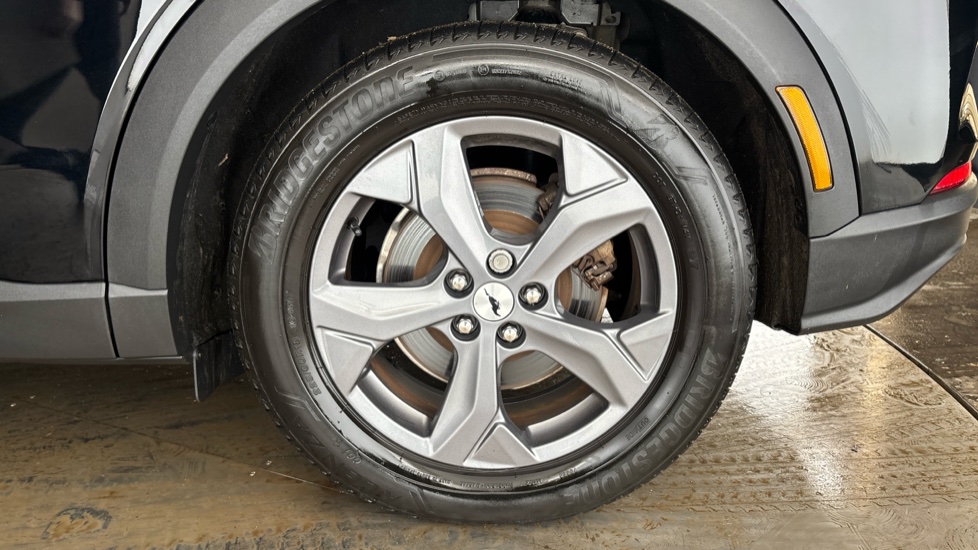 FORD MUSTANG MACH-E Image 18