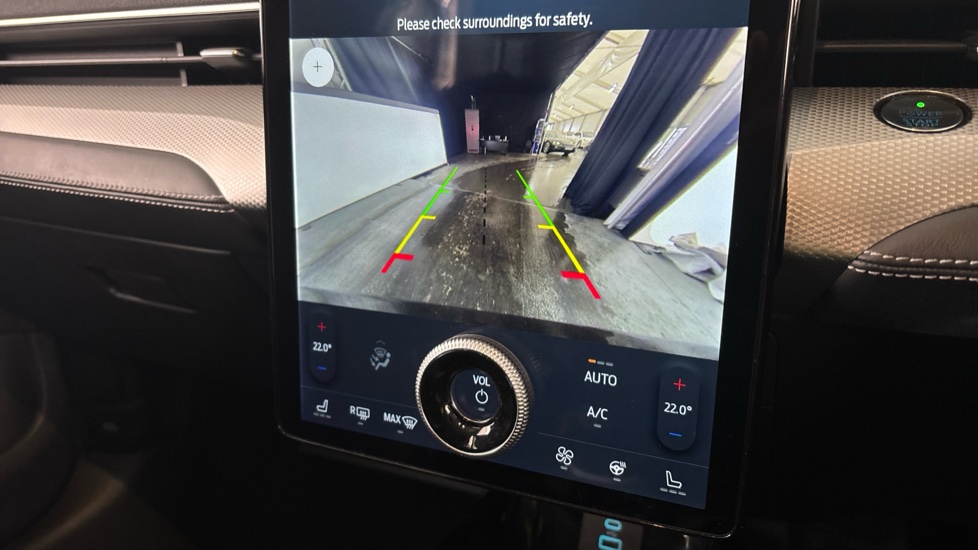 FORD MUSTANG MACH-E reverse camera
