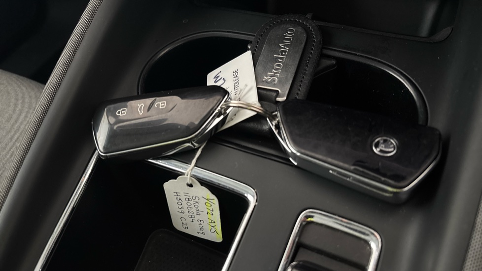 SKODA ENYAQ 2 keys