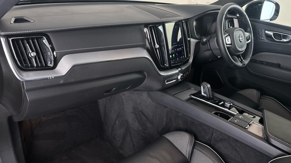 VOLVO XC60 Image 10