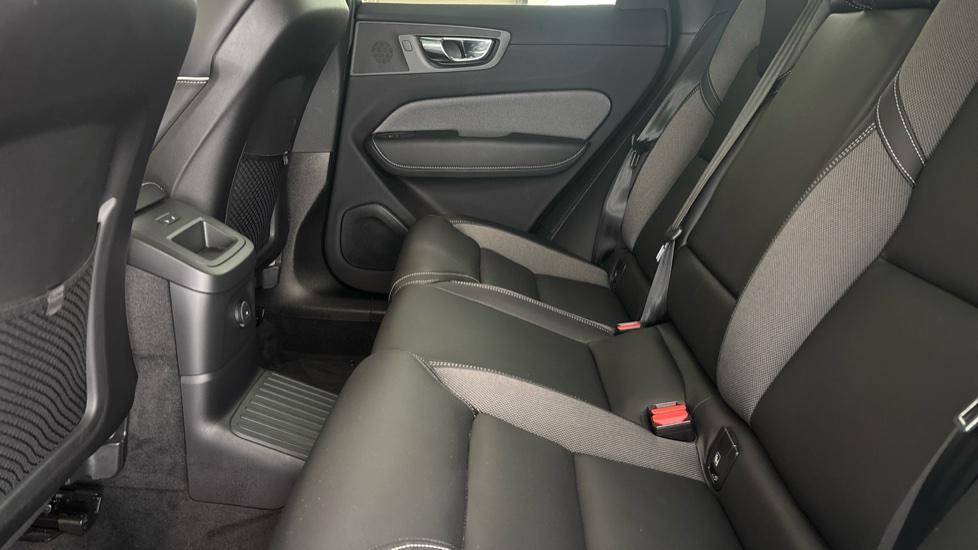 VOLVO XC60 Image 14