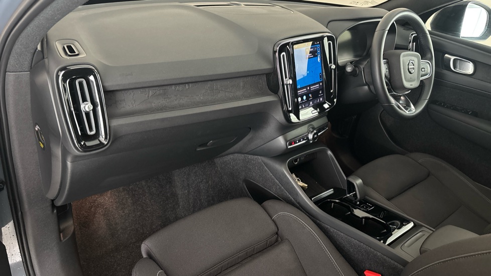 VOLVO C40 Image 10