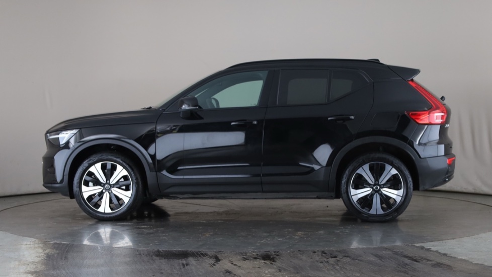 VOLVO XC40 Image 2