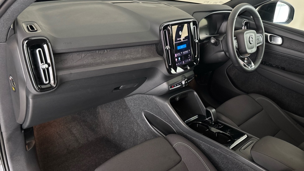 VOLVO XC40 Image 10