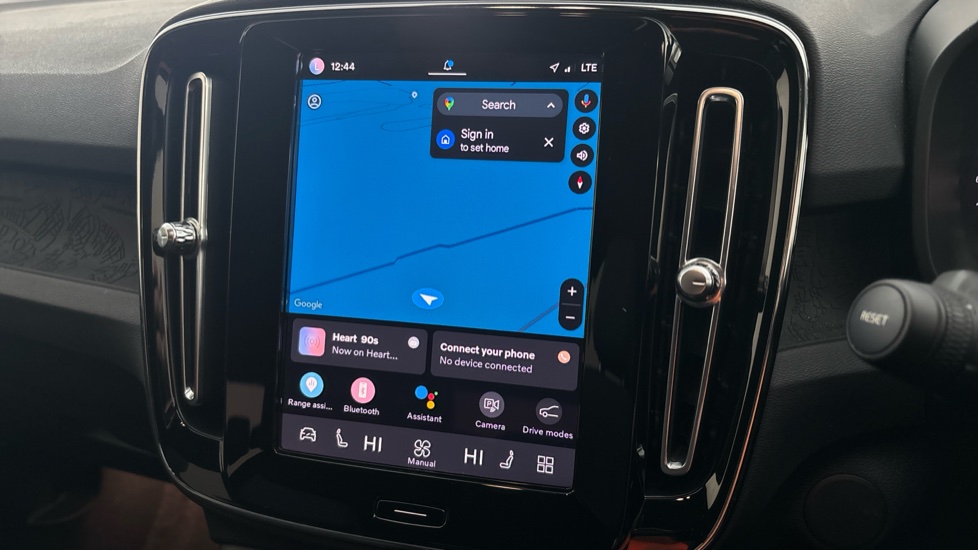 VOLVO XC40 Image 12
