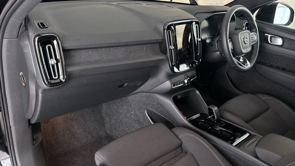 VOLVO C40 Image 10