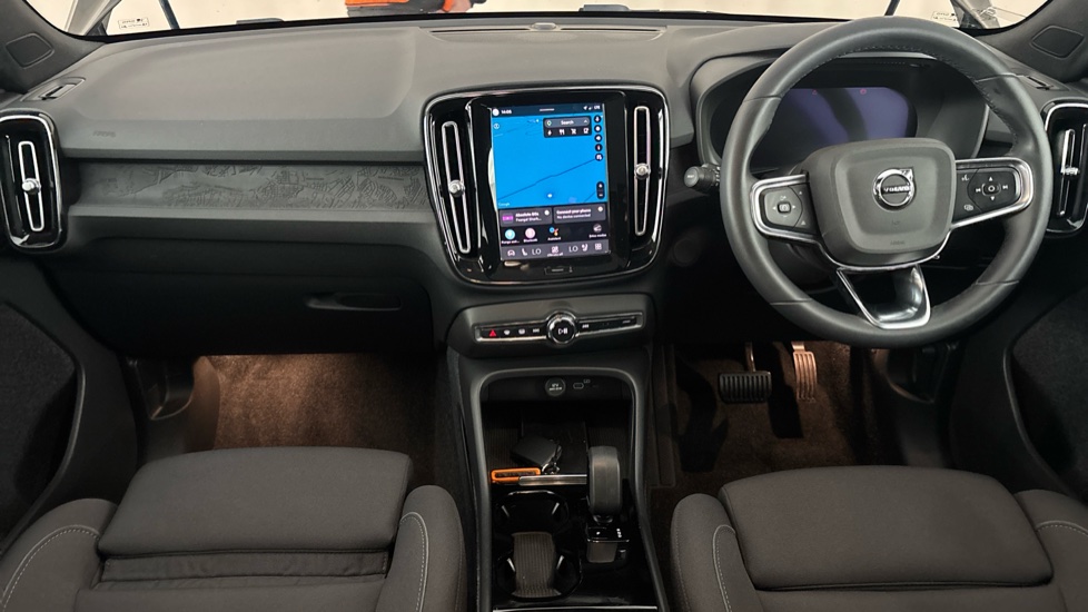 VOLVO C40 Image 11