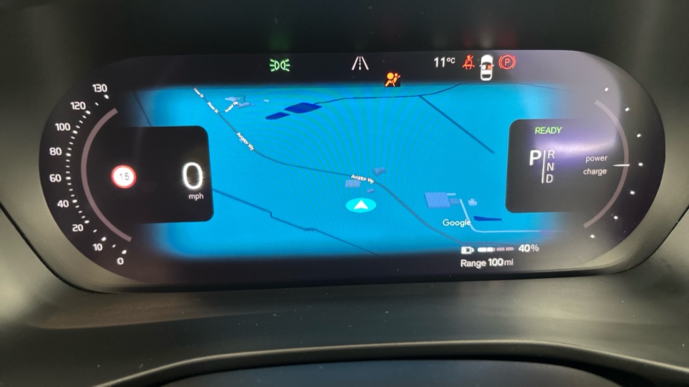 VOLVO C40 Image 13