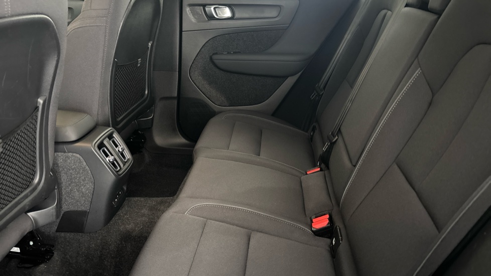 VOLVO C40 Image 14