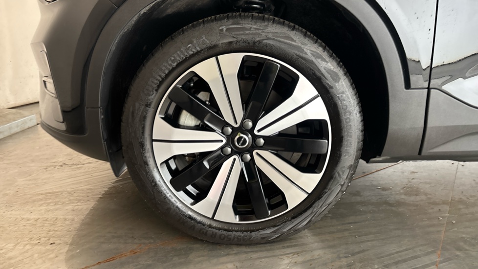 VOLVO C40 Image 17