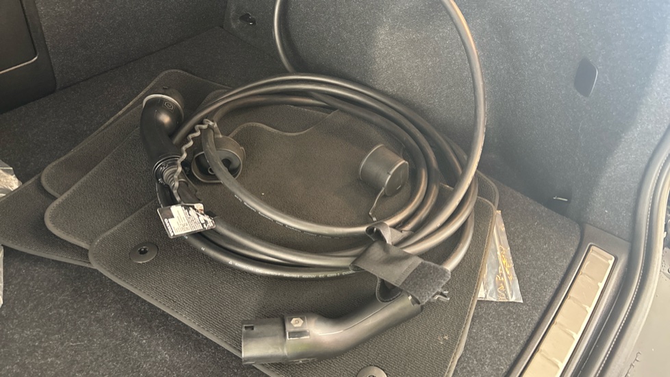 VOLVO C40 Image 22