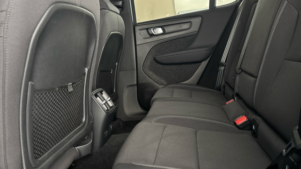VOLVO C40 Image 14