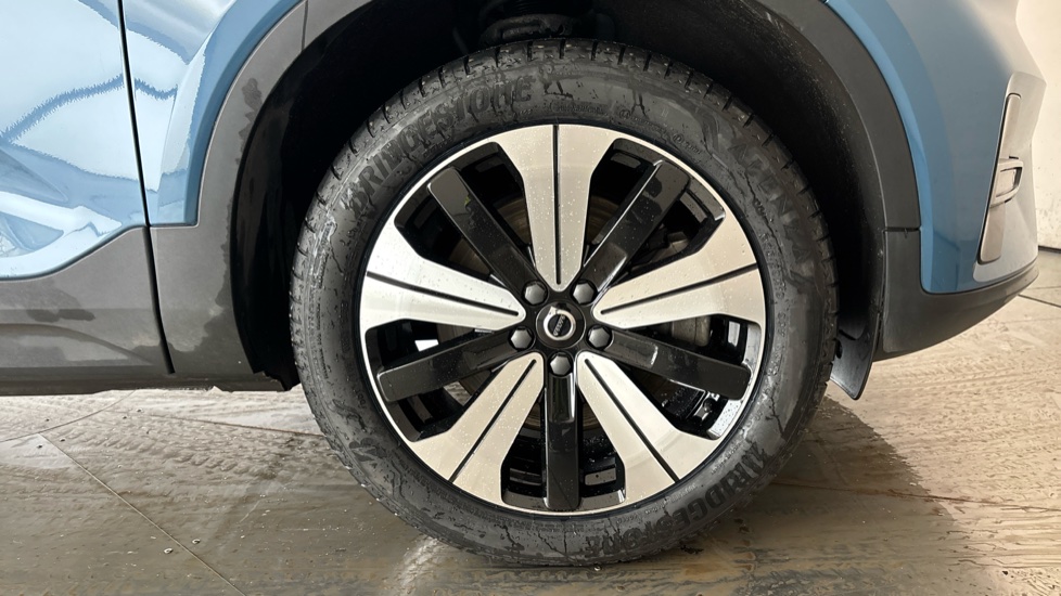 VOLVO C40 Image 20