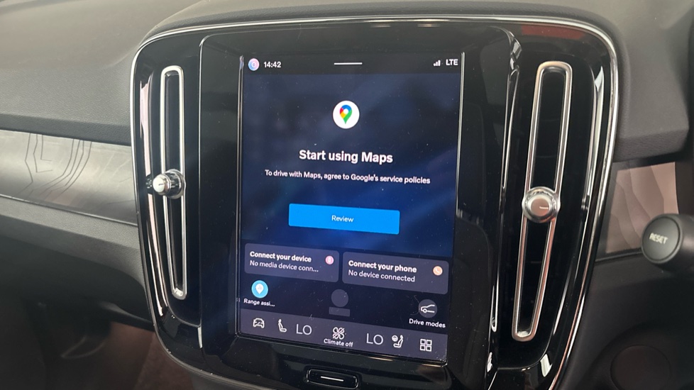 VOLVO XC40 Image 12