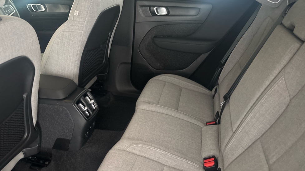 VOLVO XC40 Image 14