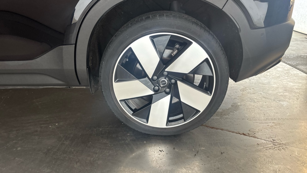 VOLVO XC40 Image 18