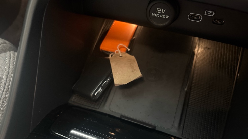VOLVO XC40 2 keys