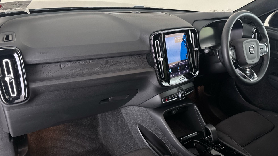 VOLVO XC40 Image 10