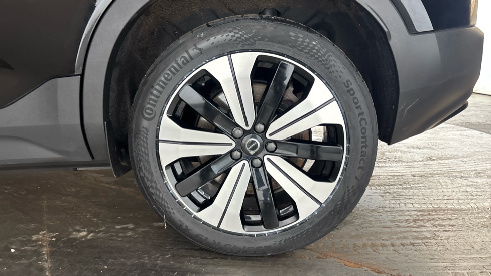 VOLVO XC40 Image 18