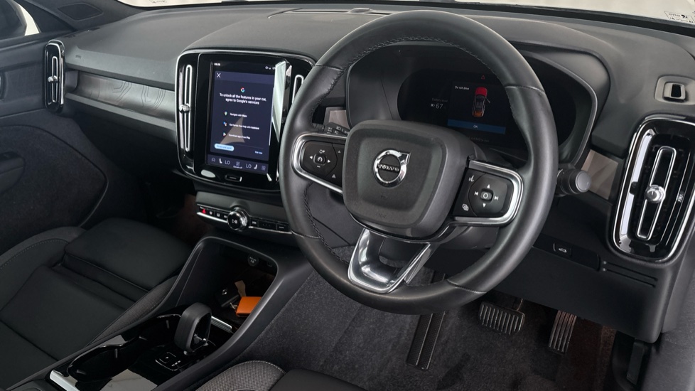 VOLVO C40 Image 9