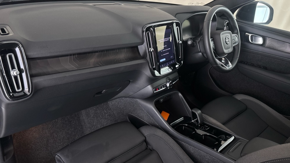 VOLVO C40 Image 10