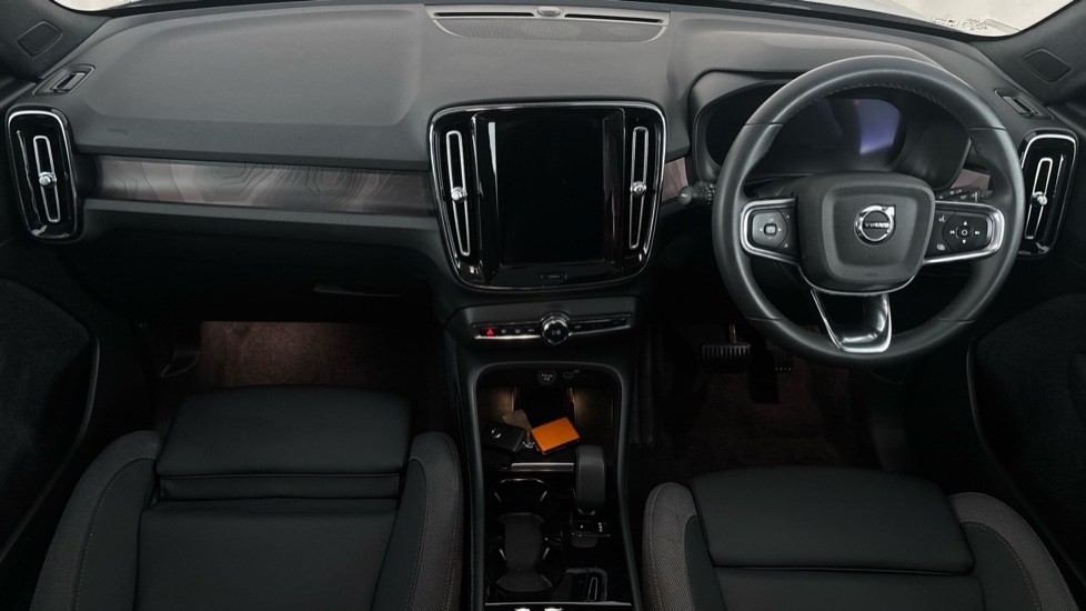 VOLVO C40 Image 11