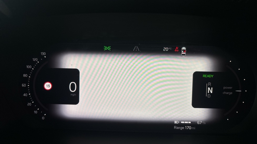 VOLVO C40 Image 13