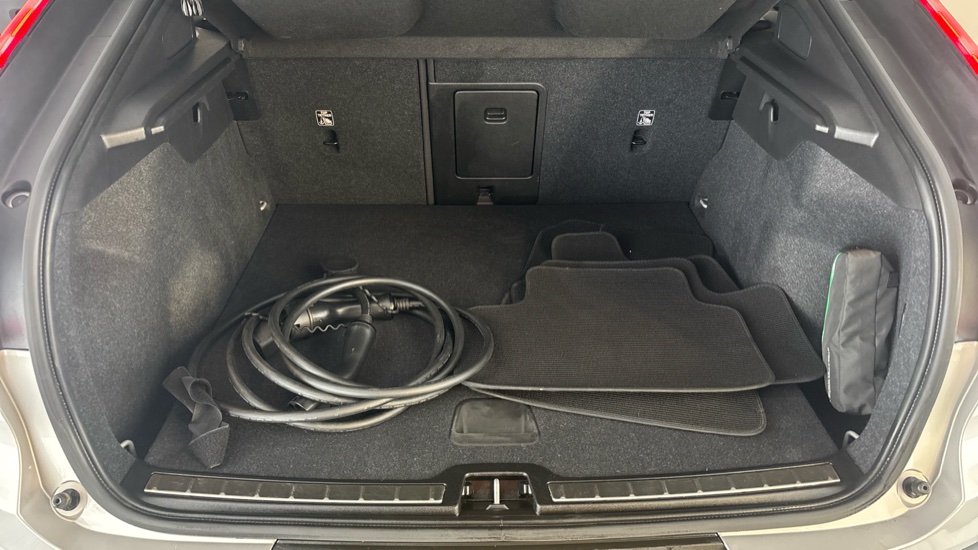 VOLVO C40 Image 15