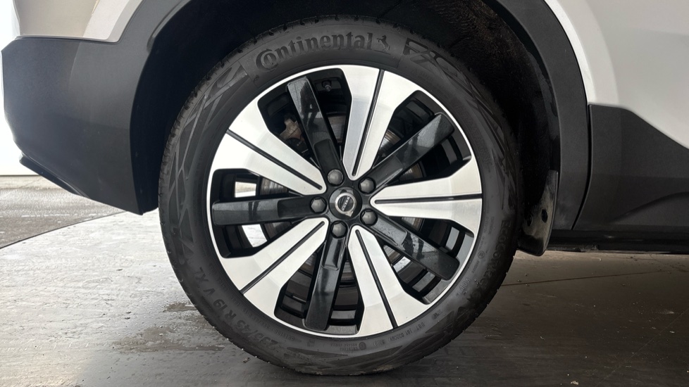VOLVO C40 Image 19