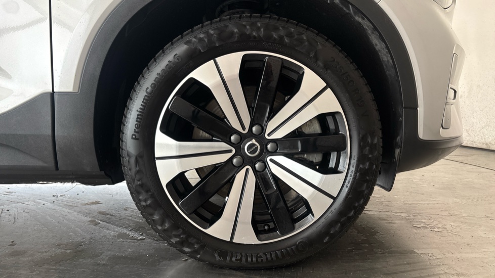VOLVO C40 Image 20