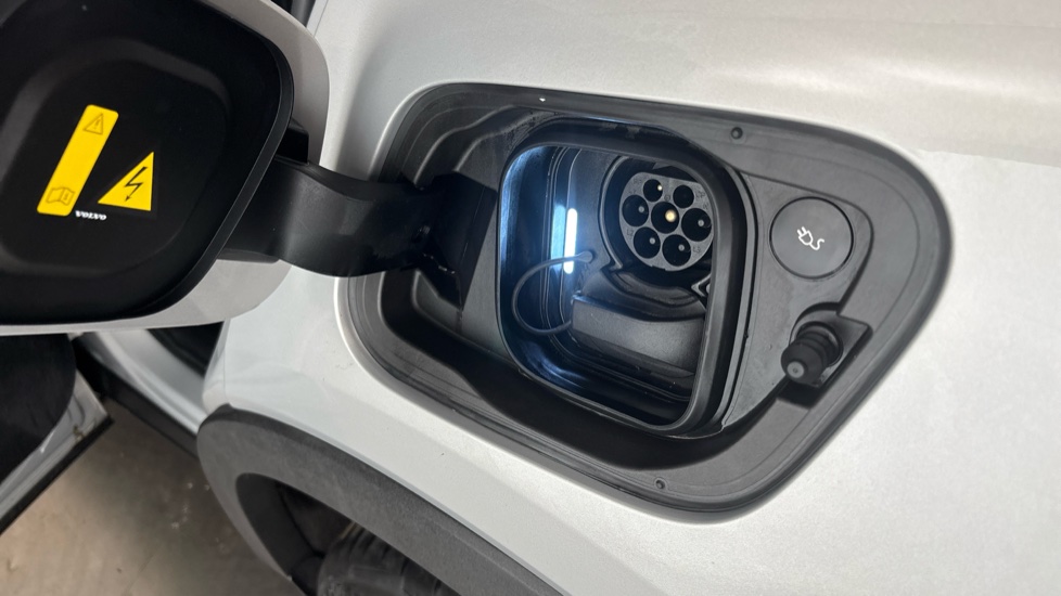 VOLVO C40 Image 21