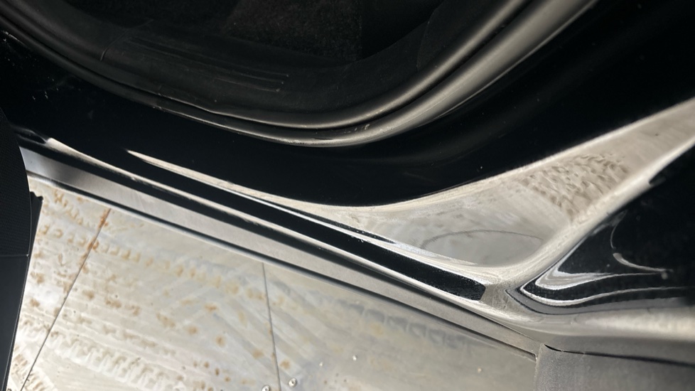 VOLVO XC40 dent