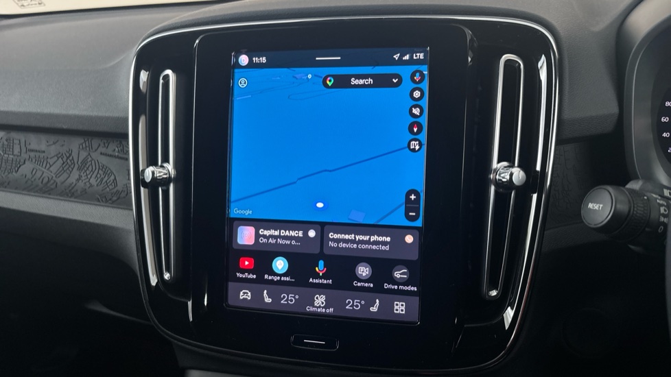 VOLVO XC40 Image 12