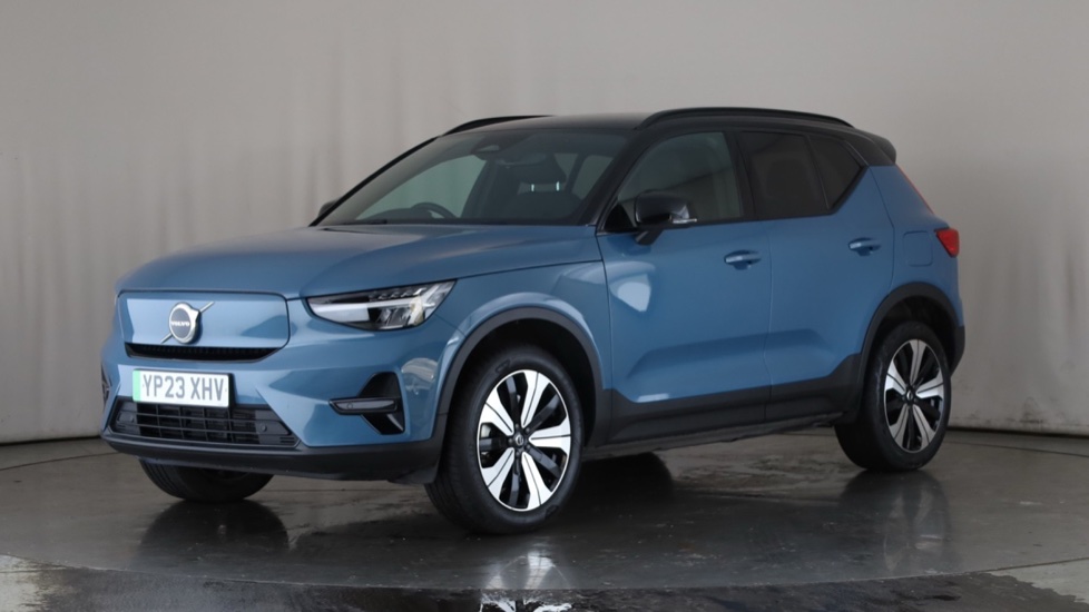 Used VOLVO XC40
