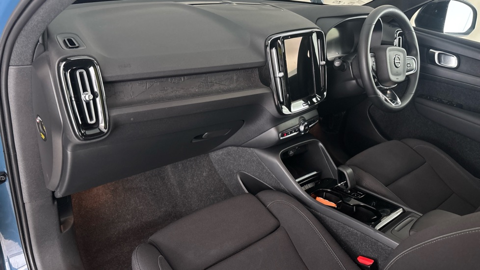 VOLVO XC40 Image 10