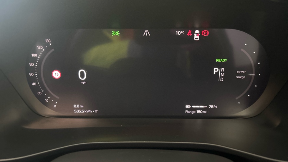 VOLVO XC40 Image 13