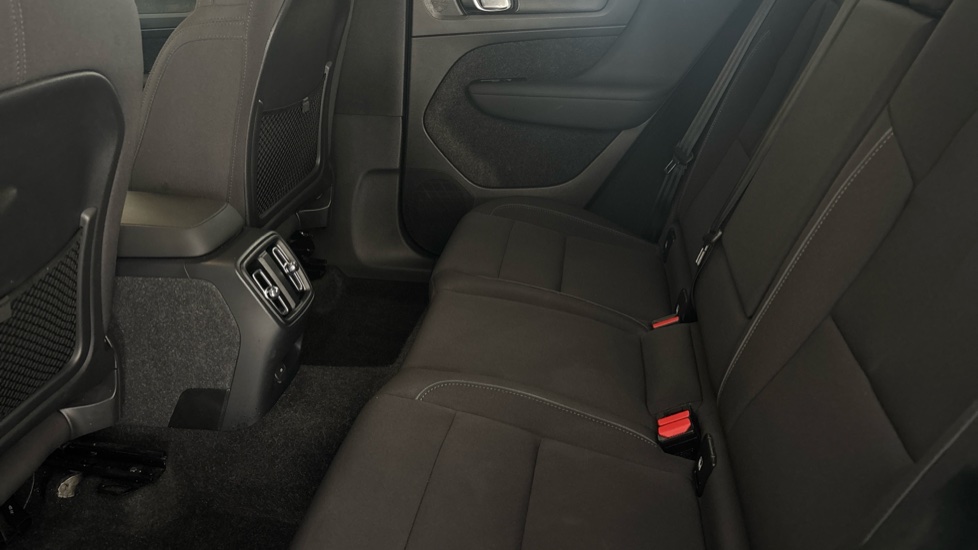 VOLVO XC40 Image 14