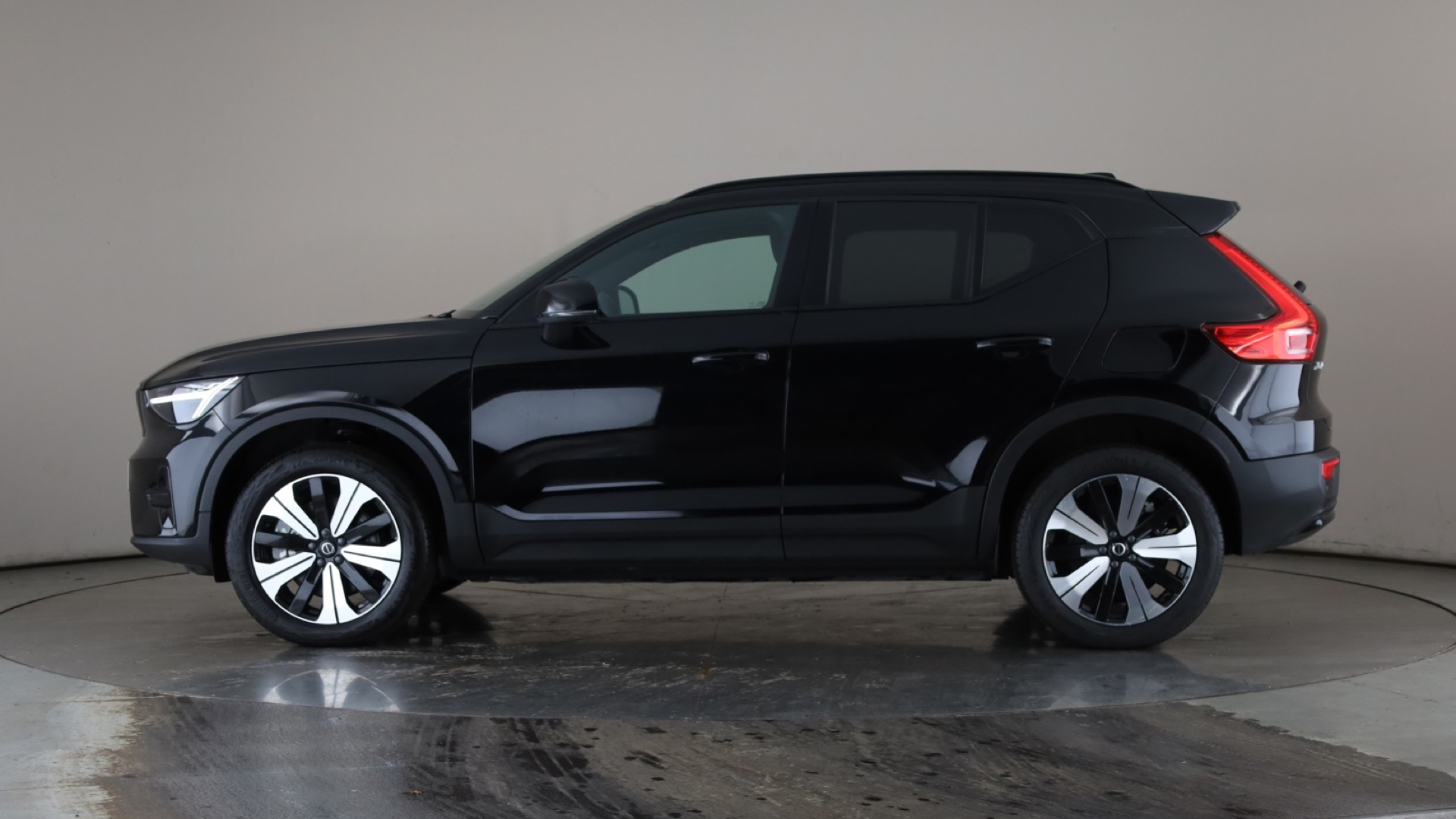 170kW Recharge Core 69kWh 5dr Auto