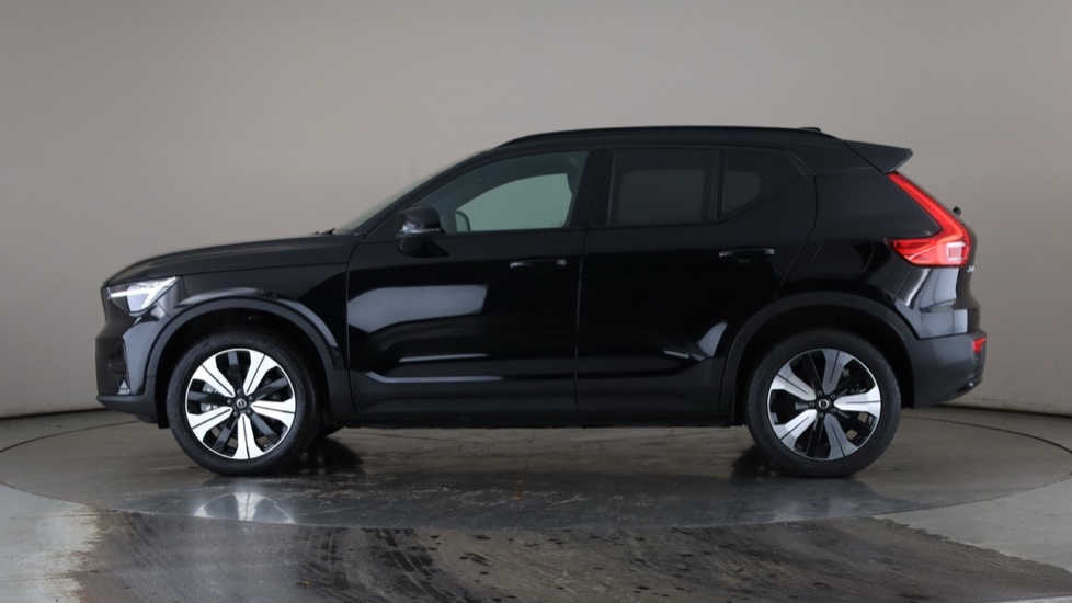 VOLVO XC40 Image 2