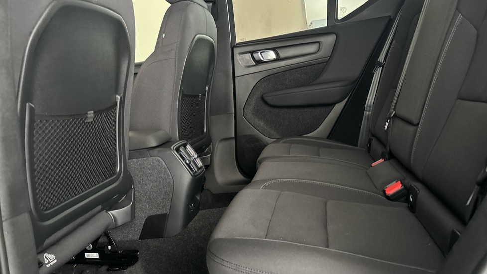 VOLVO XC40 Image 14
