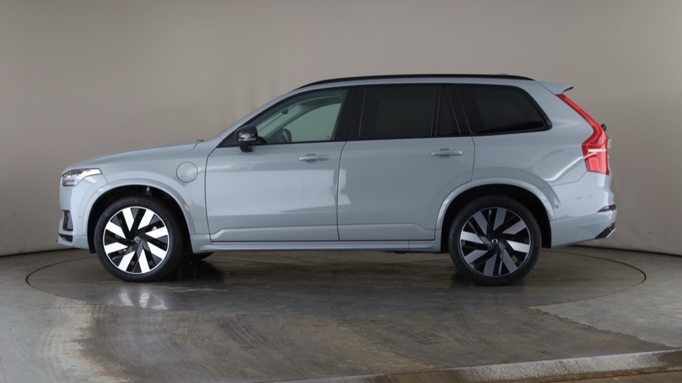 VOLVO XC90 Image 2