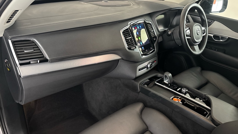 VOLVO XC90 Image 10