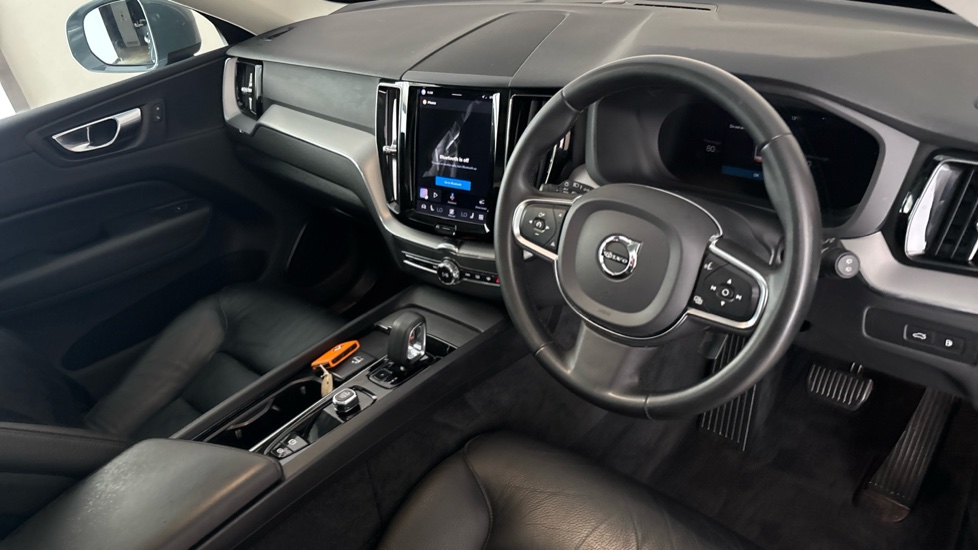 VOLVO XC60 Image 9