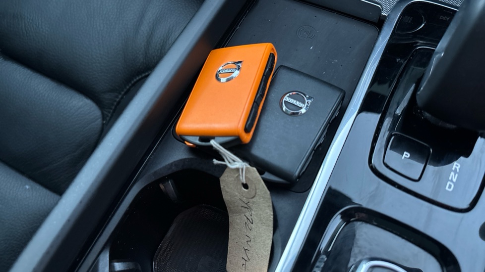 VOLVO XC60 2 keys