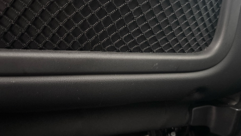 VOLVO XC60 scratches