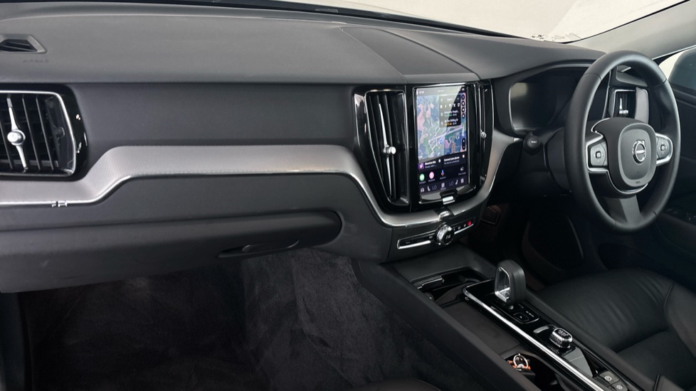 VOLVO XC60 Image 10