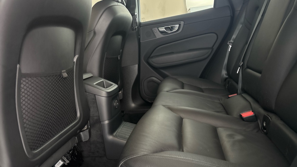VOLVO XC60 Image 14