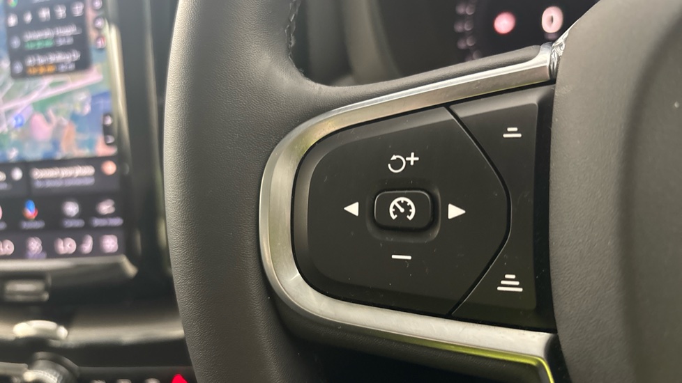 VOLVO XC60 cruise control