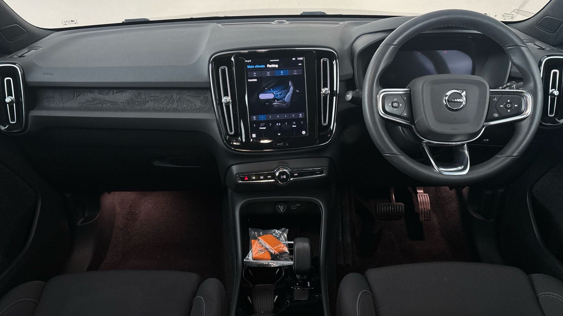 4027699 170kW Recharge Core 69kWh 5dr Auto