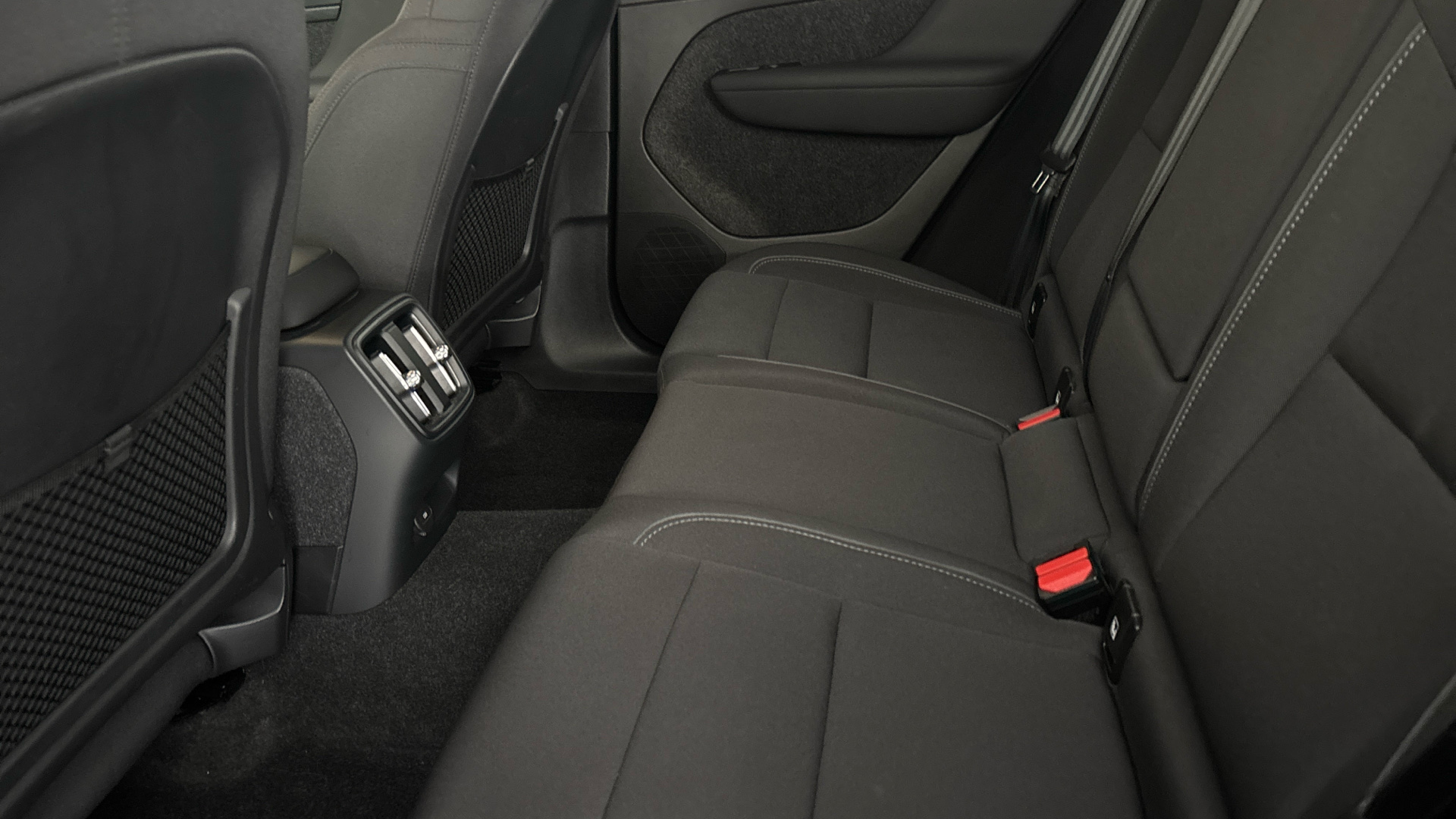 4027699 170kW Recharge Core 69kWh 5dr Auto